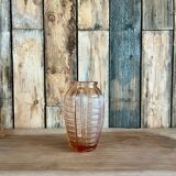 Art Deco vase in pink glass