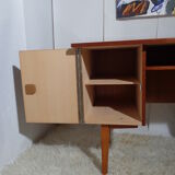 Desk of the 1960s vintage teak
