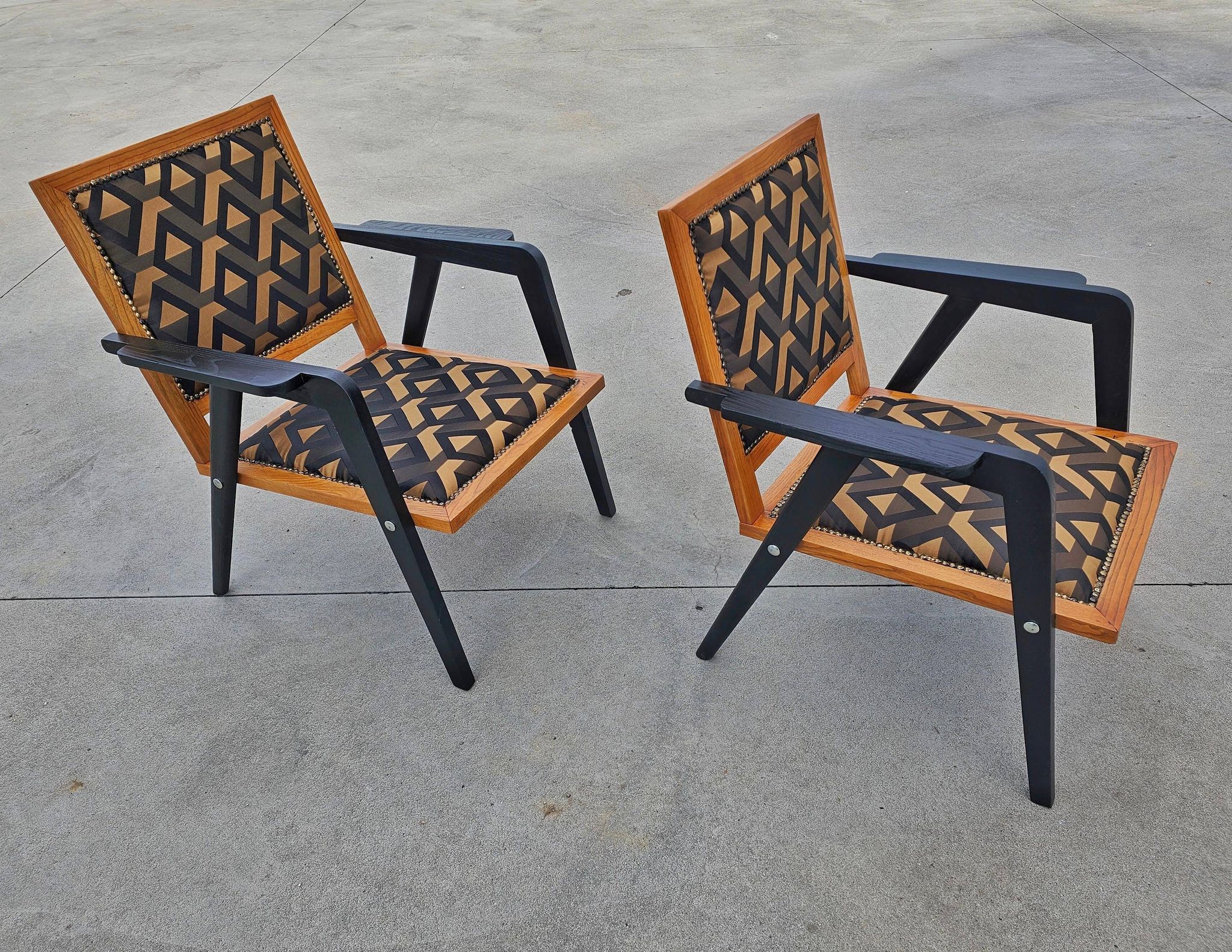 Pair of armchairs from the mid-20th century, Yugoslavia, 1950s.