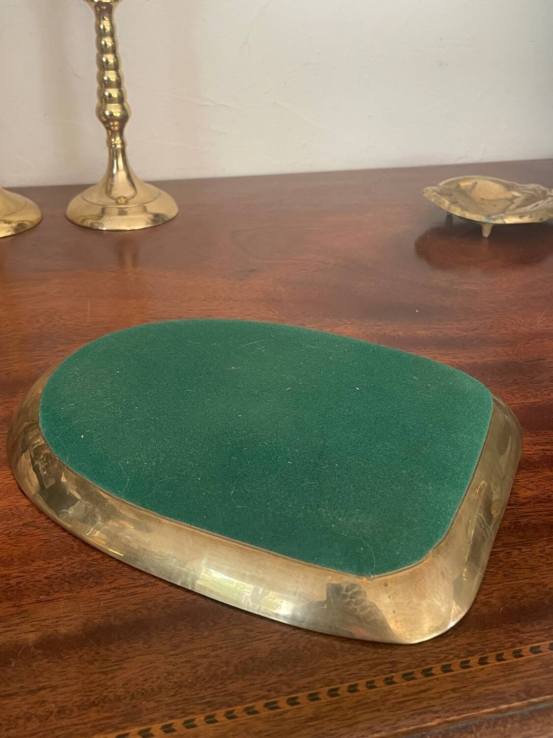 Vintage solid brass leaf pocket 20cm