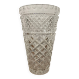 Vase in pure crystal