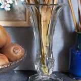 Art-Deco high foot vase in molded crystal early twentieth century