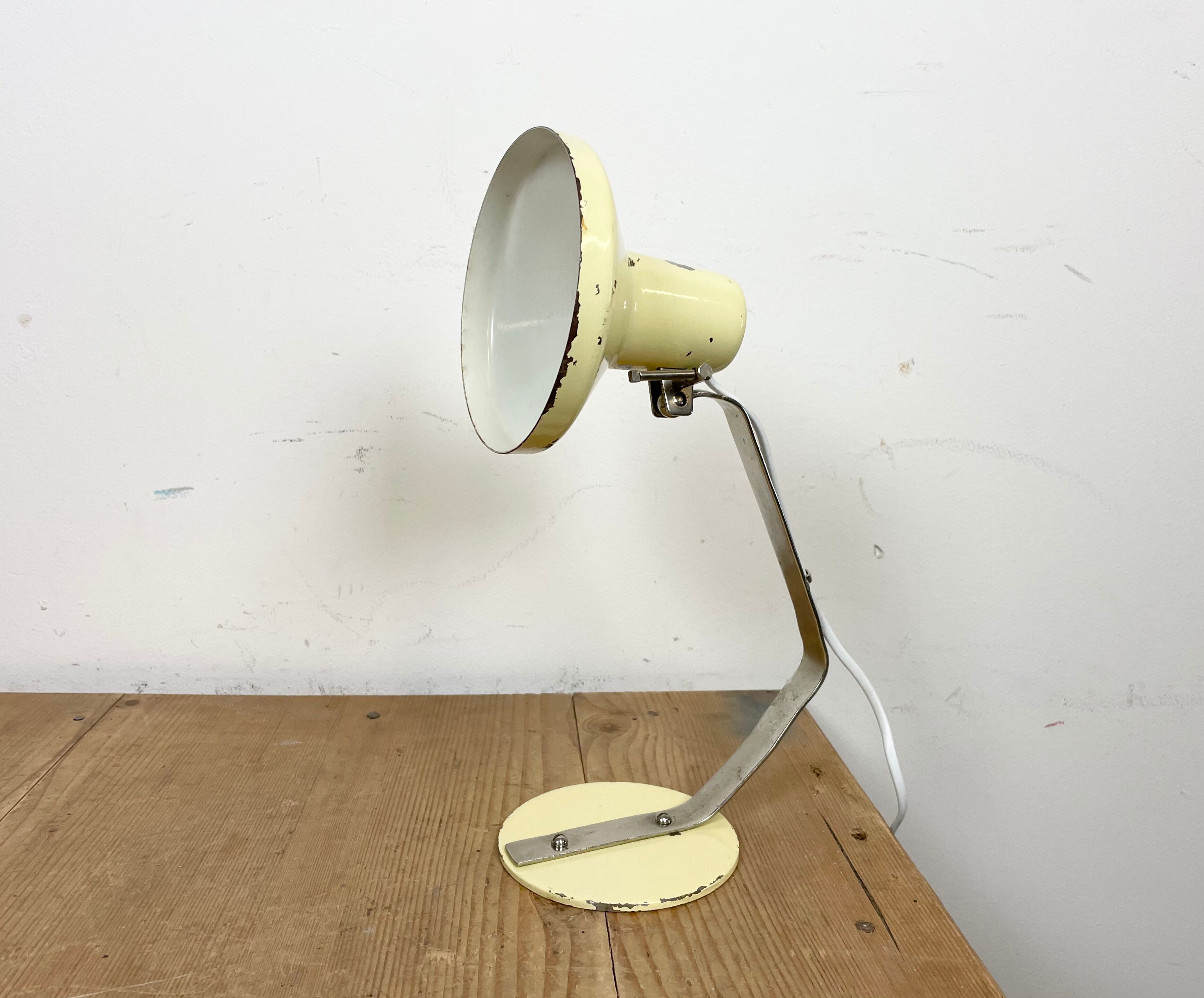 Beige industrial table lamp from Metal Mot, 1960s