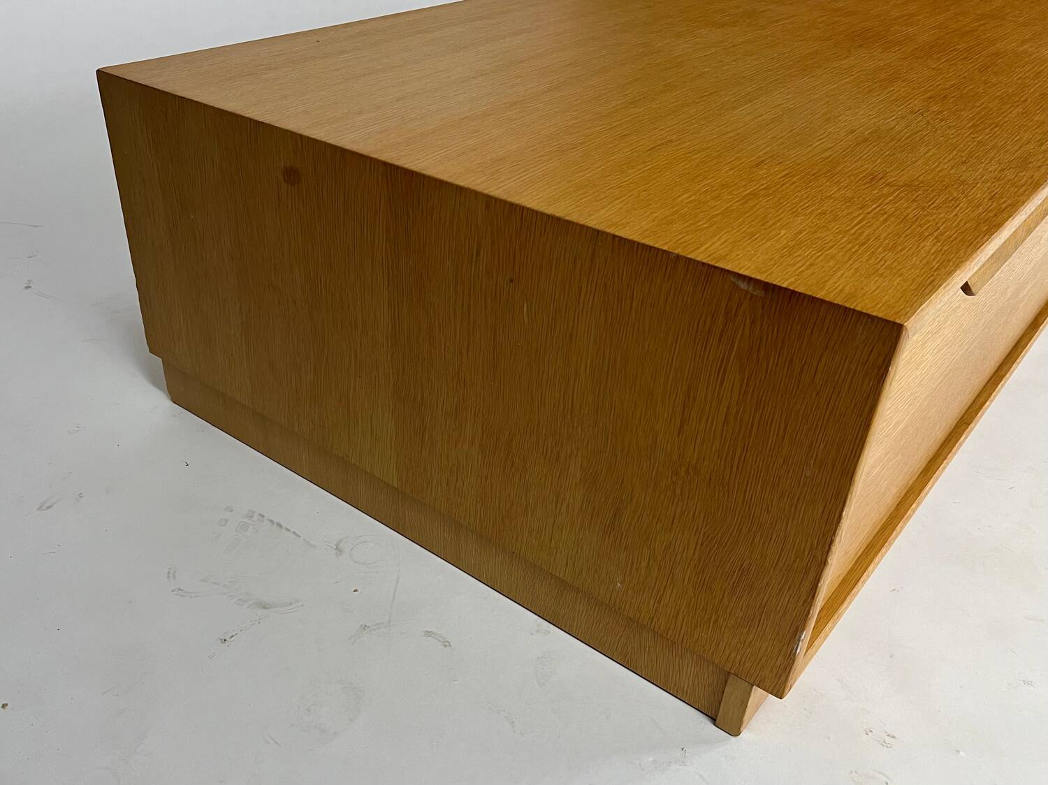 Meuble TV HiFi phono vintage bas chêne WK milieu du siècle années 60