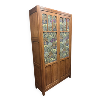 Armoire parisienne vintage en bois