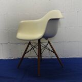 DAW Armchairs - Plastic Armchair Charles & Ray Eames by Vitra