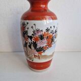 1900s Japanese vase in Kutani style