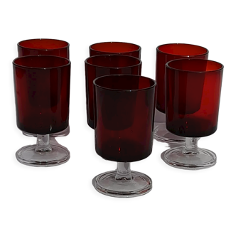 7 verres à porto rouge Luminarc H 9,5 cm