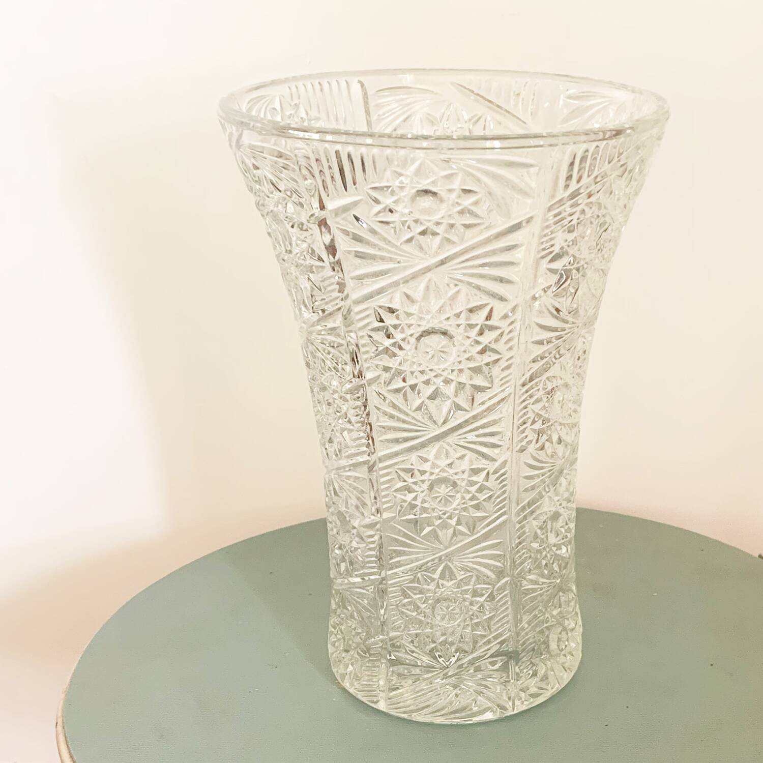 Chiseled glass vase
