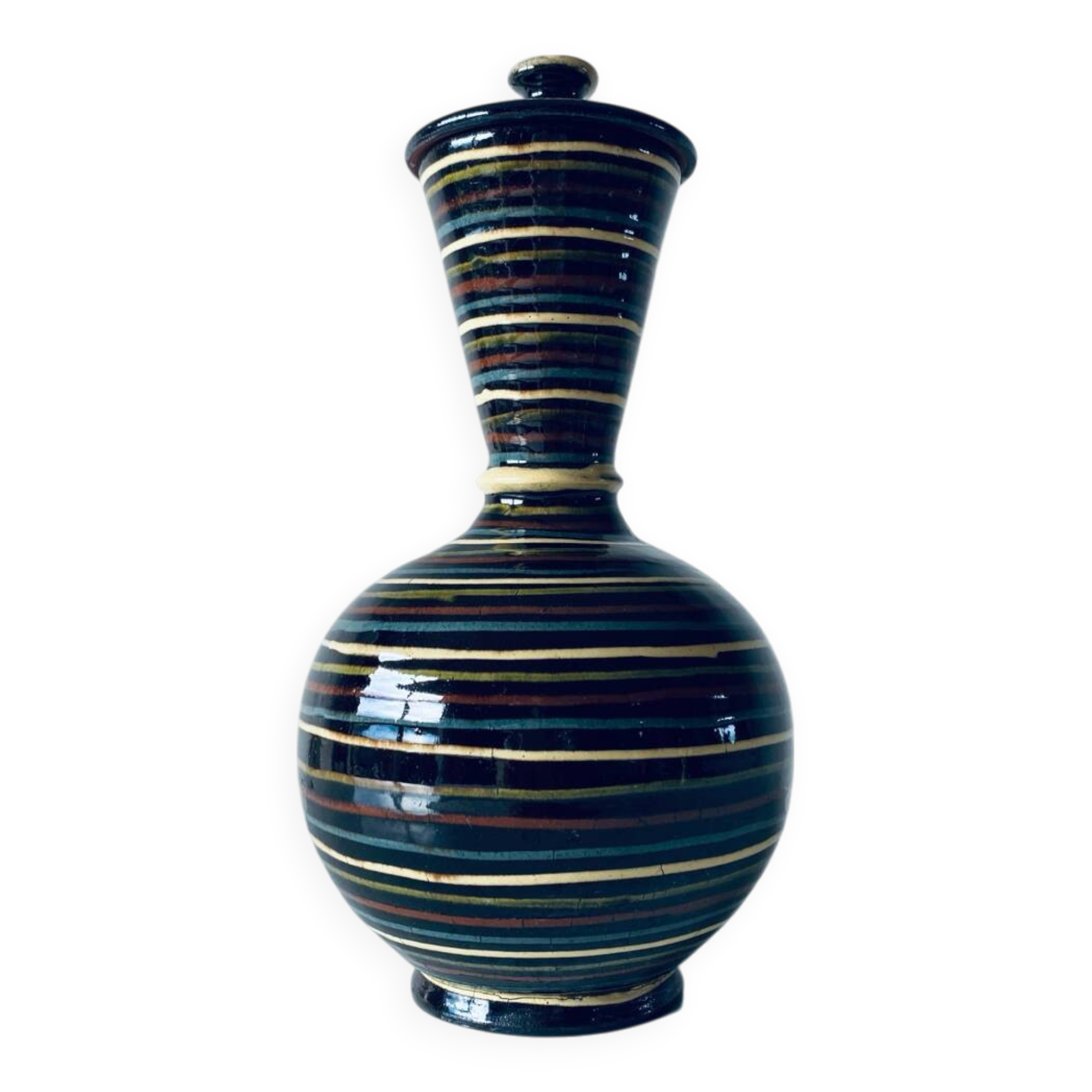 Glazed earthenware pottery
