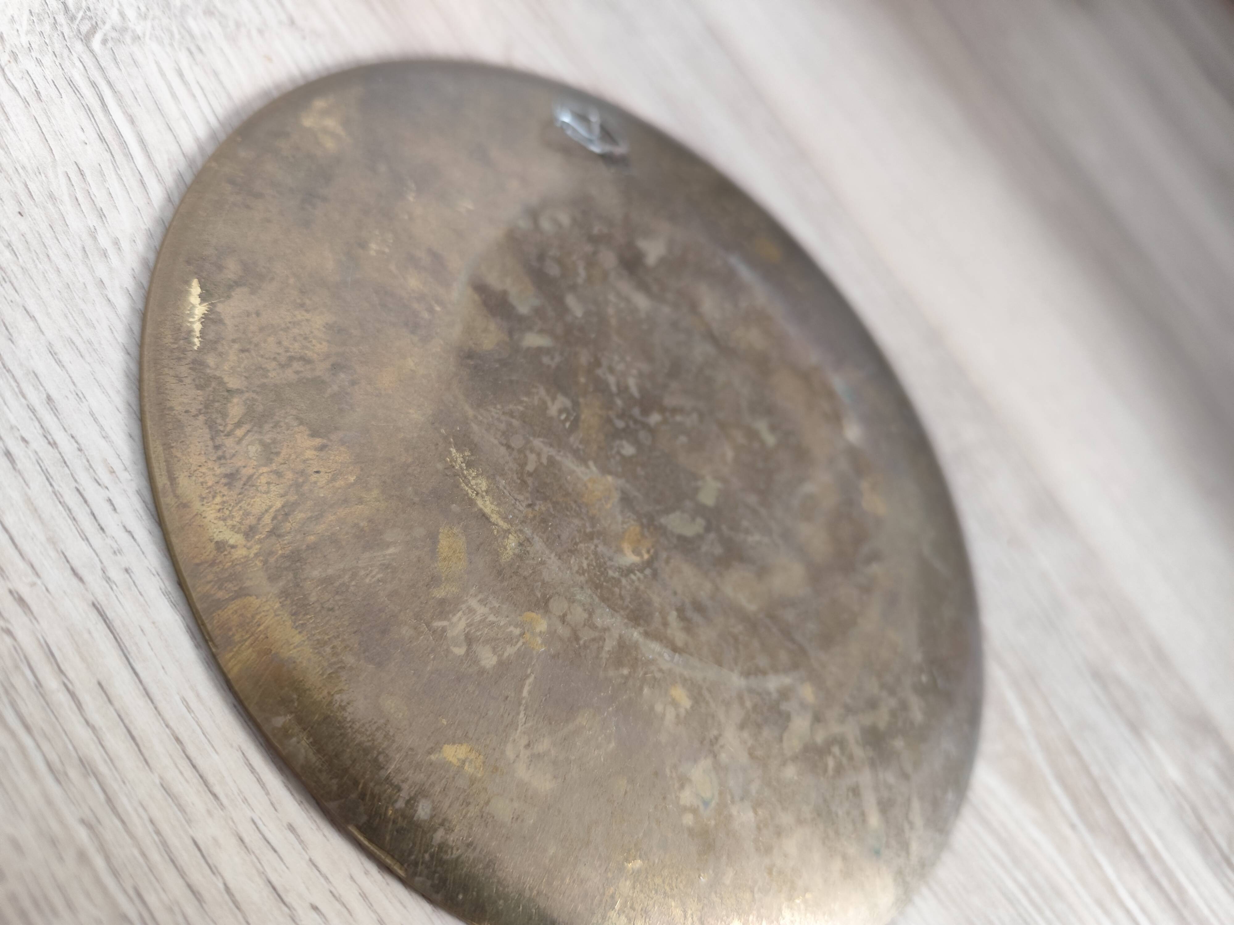 Vintage French decorative plate in brass and mosaic enamel.