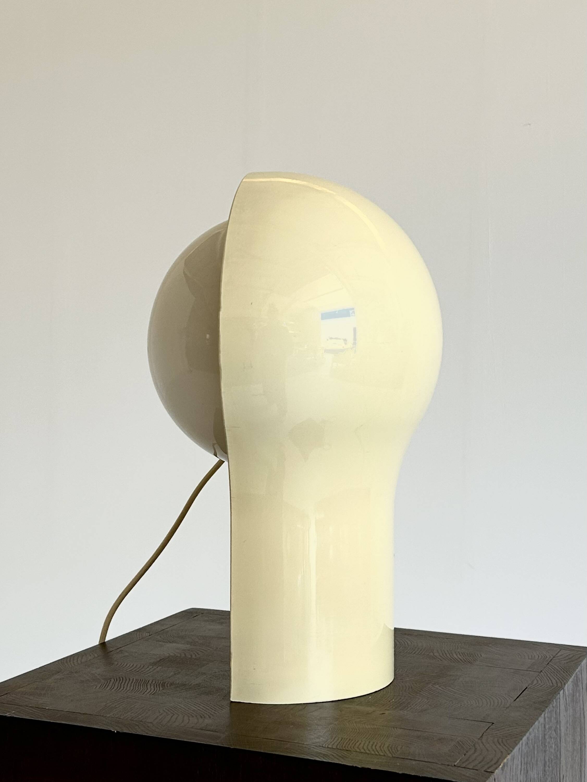 Table lamp Telegono by Vico Magistretti for Artemide