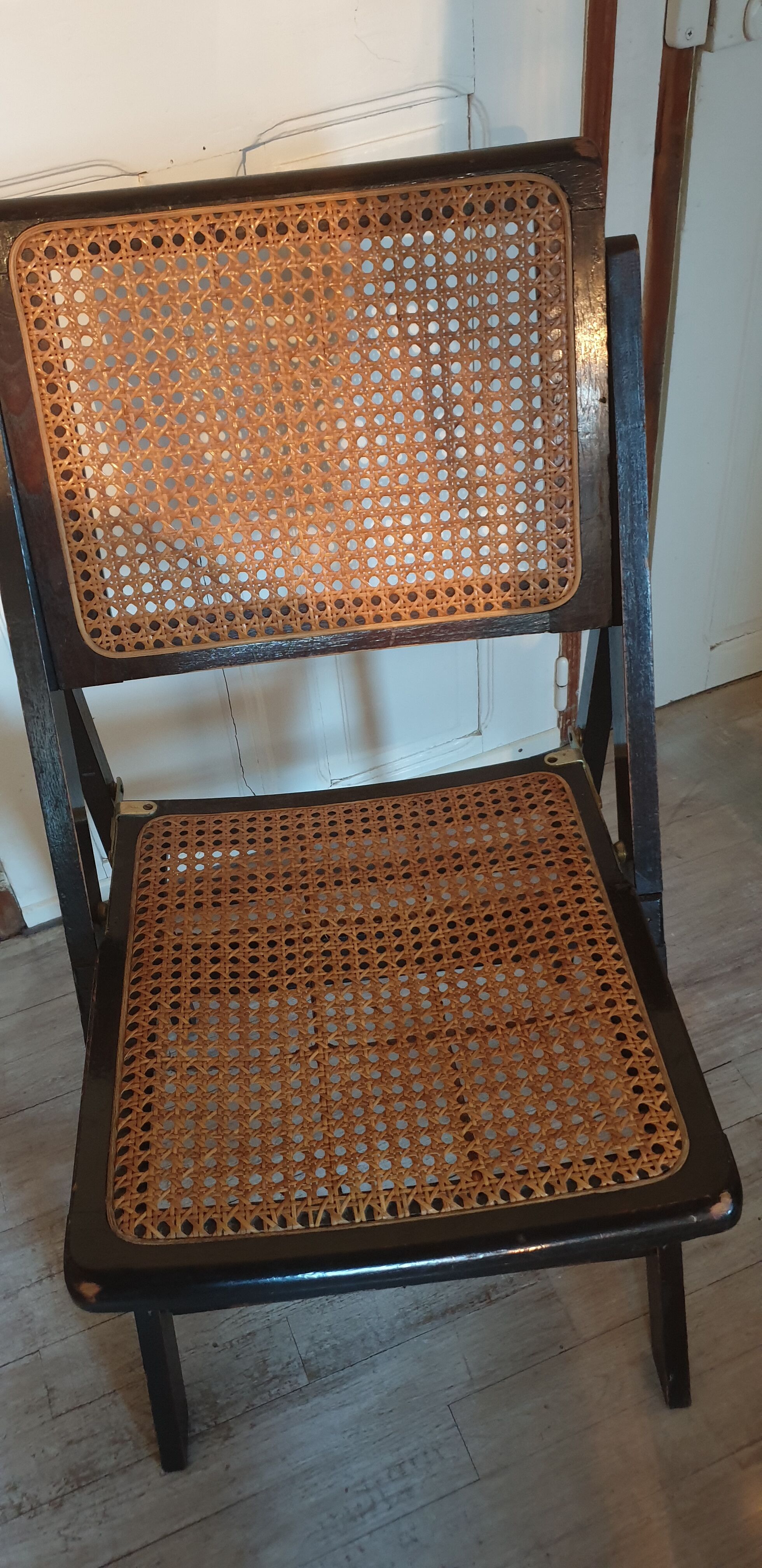 Canning folding chair