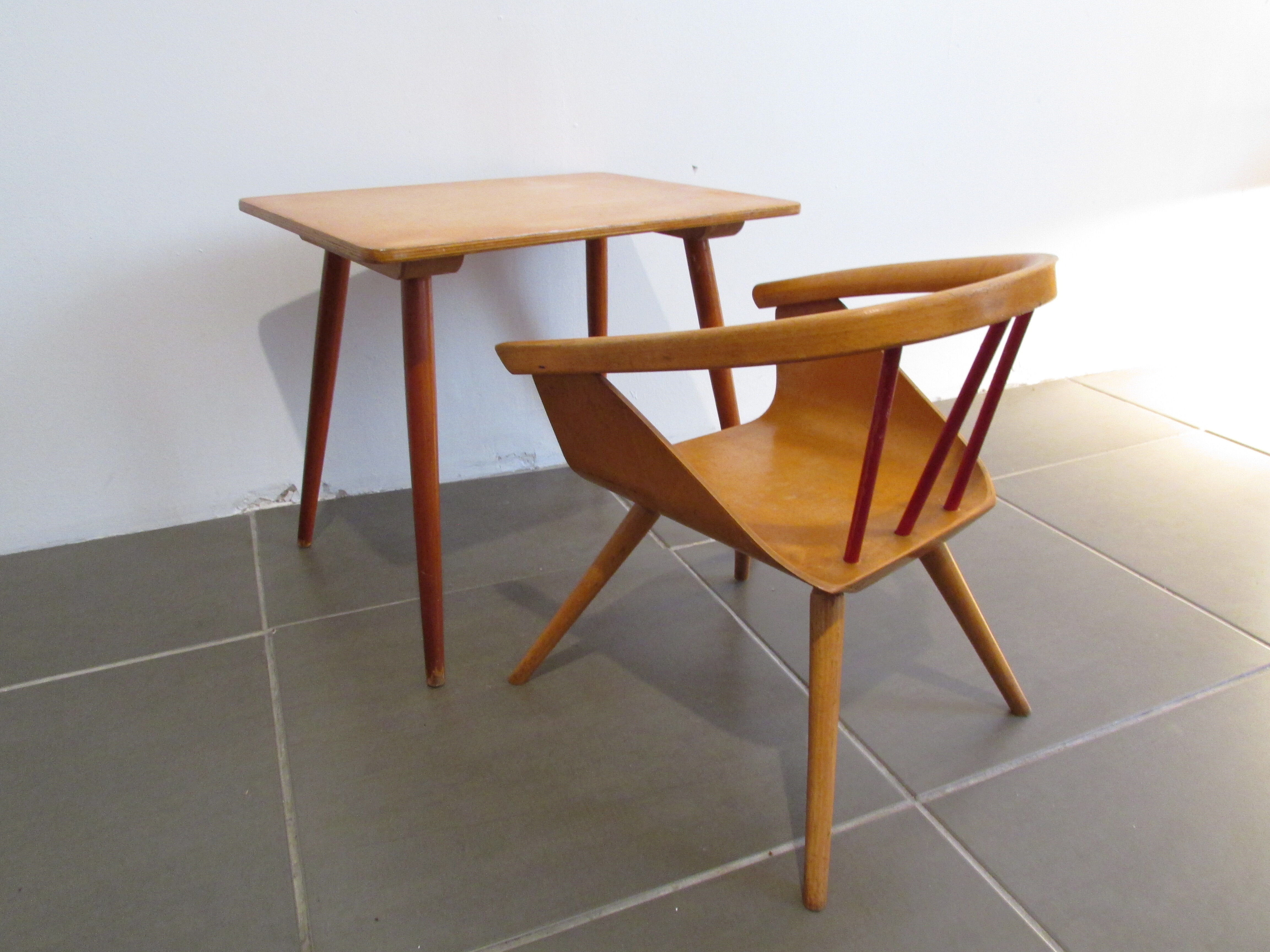 Vintage children's chair + table