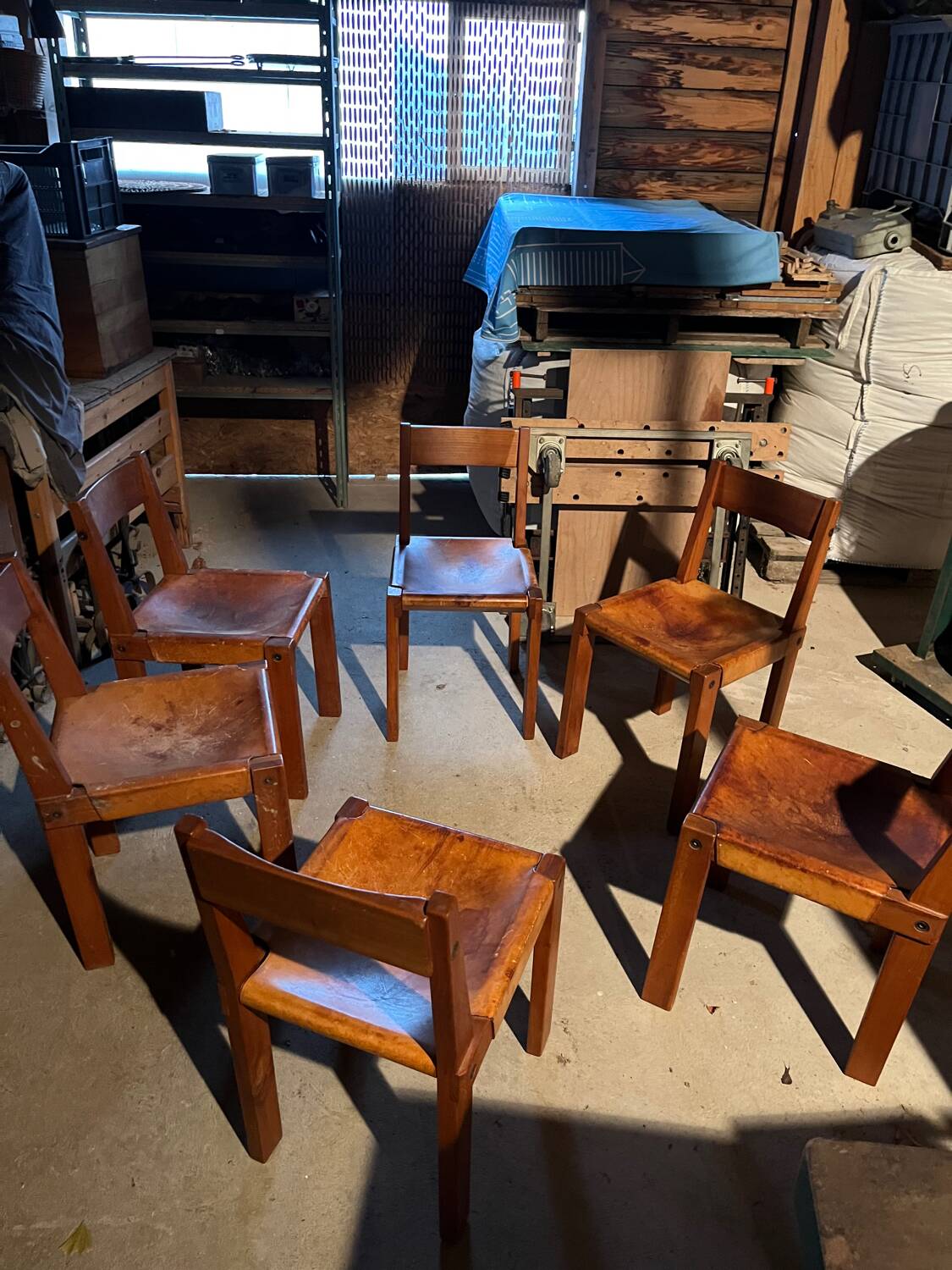 1 lot of 6 chairs by Pierre Chapo