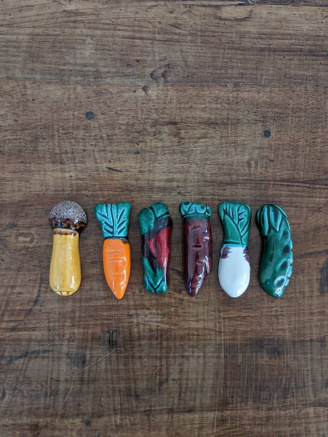 Vegetable knife holders