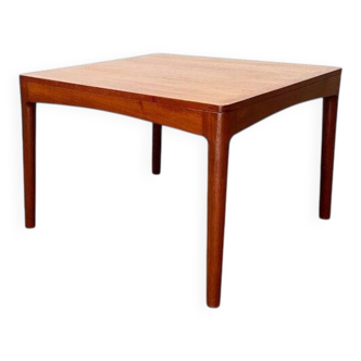 Mid-century Danish teak coffee table, 1960s.