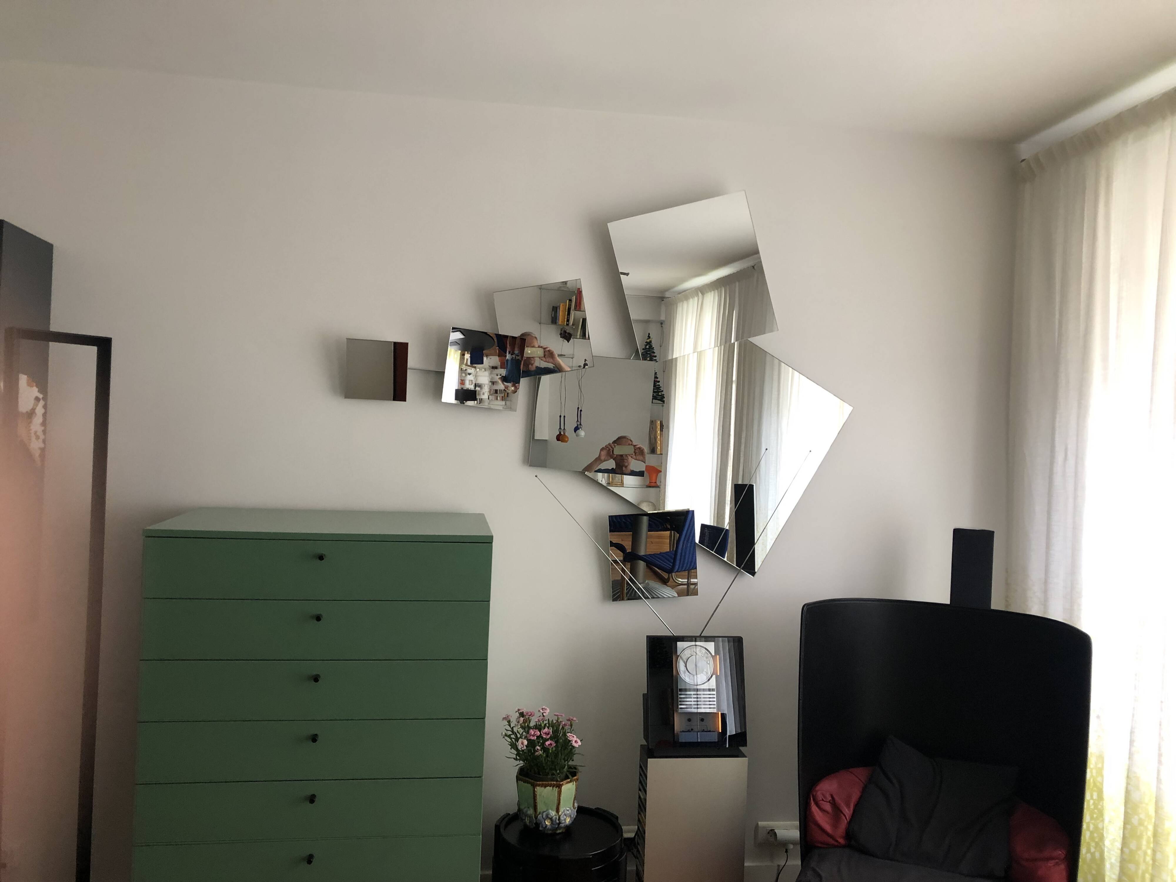 Multiform wall mirror