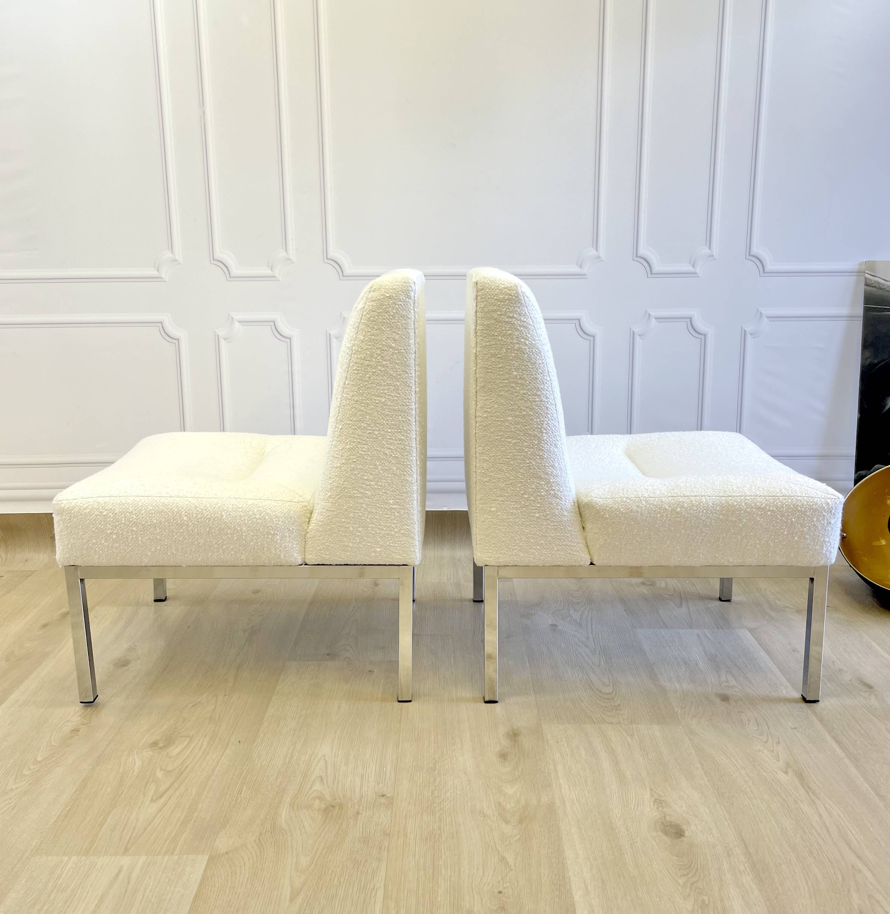 Paire de chauffeuses vintage bouclette blanche – design années 70