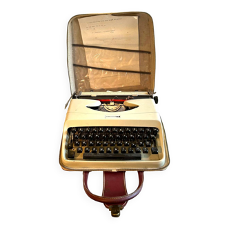 UNDERWOOD typewriter