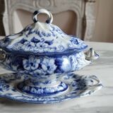 Antique sauceboat signed Creil et Montereau, Flora LM et Cie