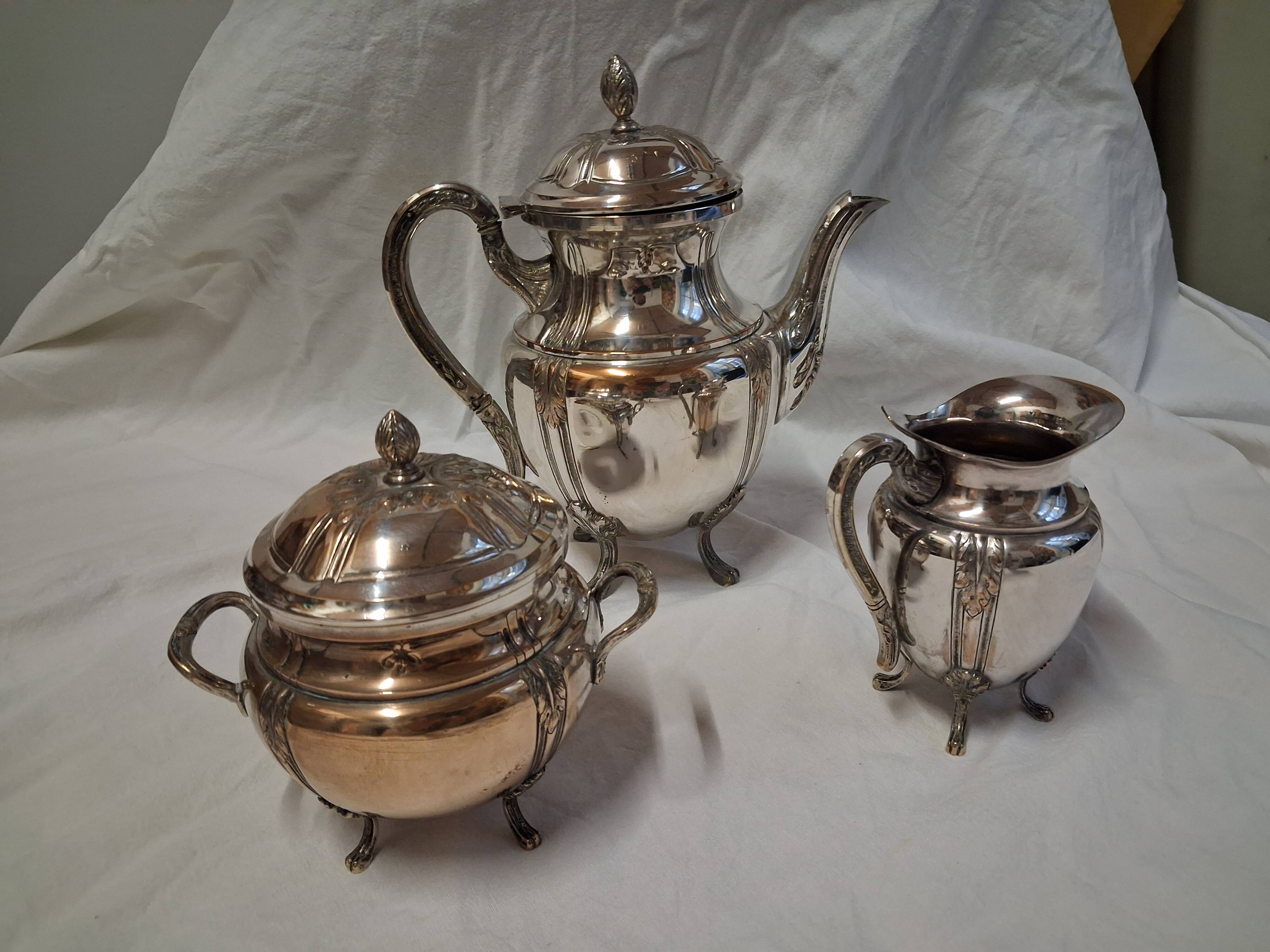 3-piece silver-plated metal coffee set