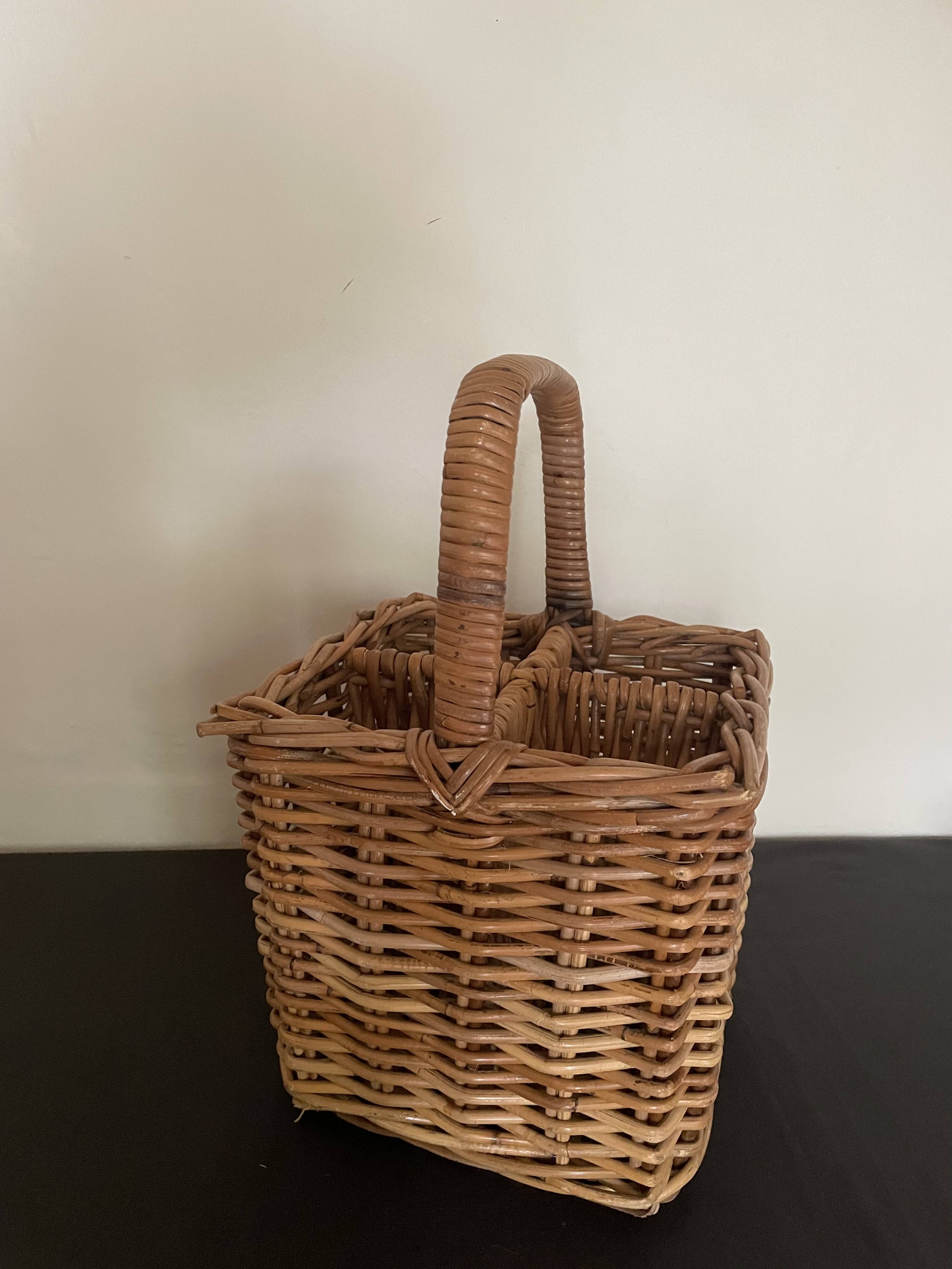 Bottle storage basket