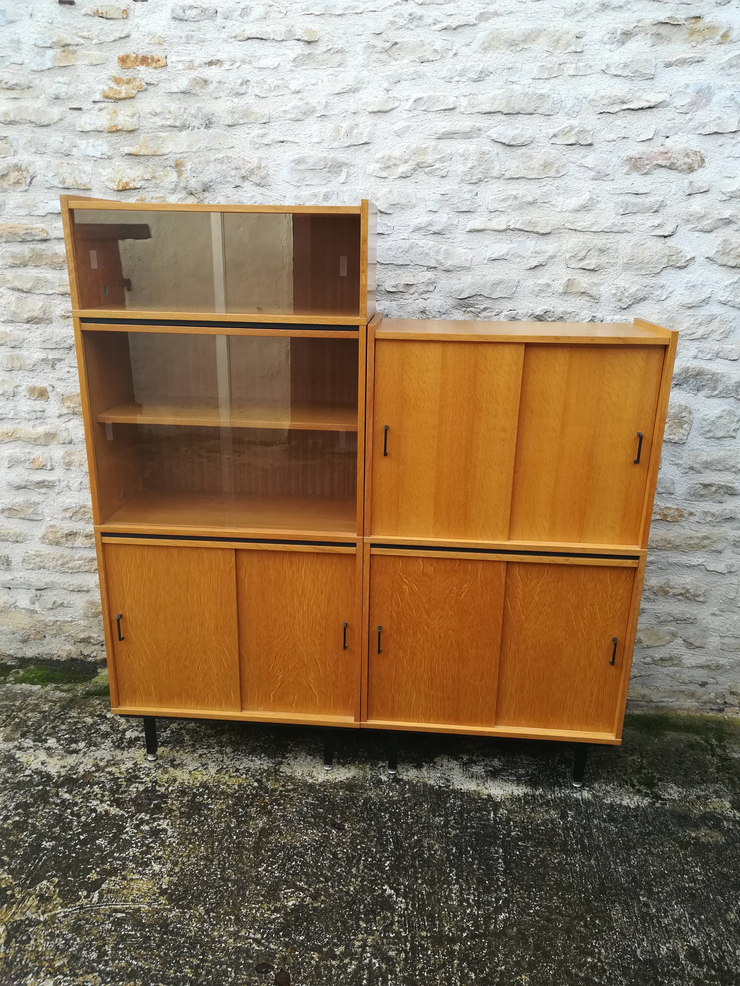 Modular vintage showcase bookcase