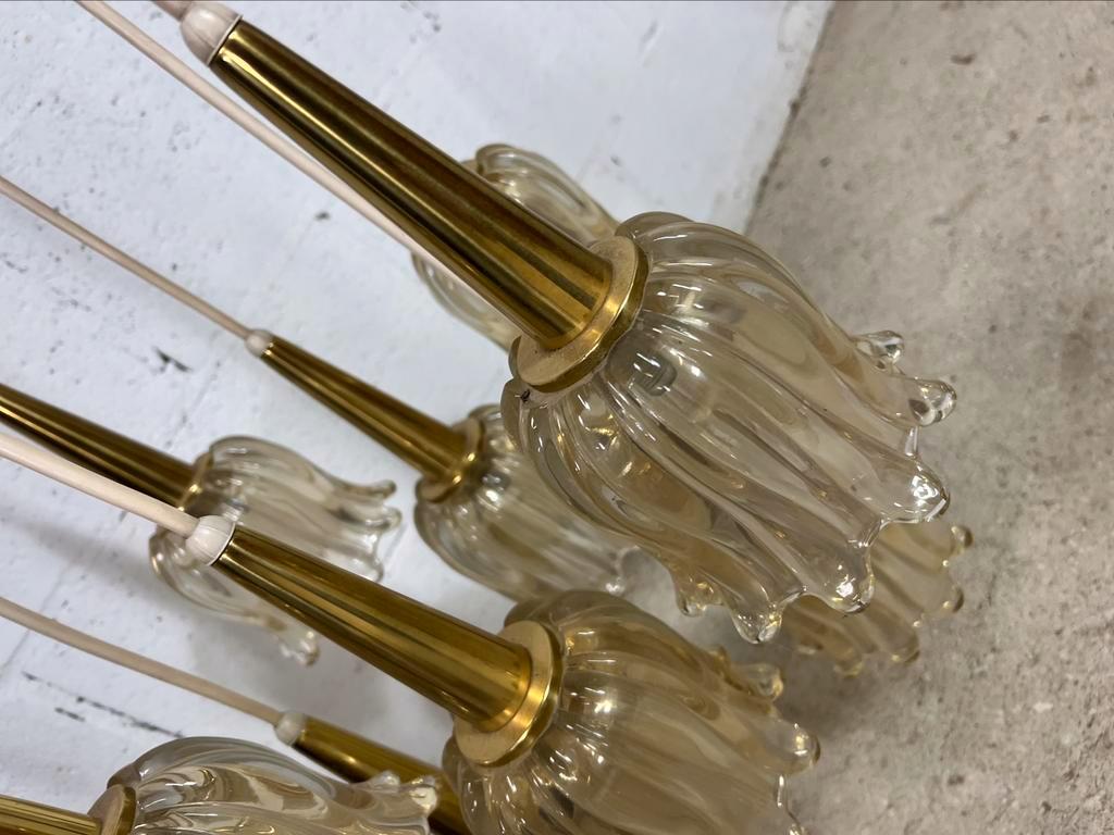 Vintage chandelier with 8 points light