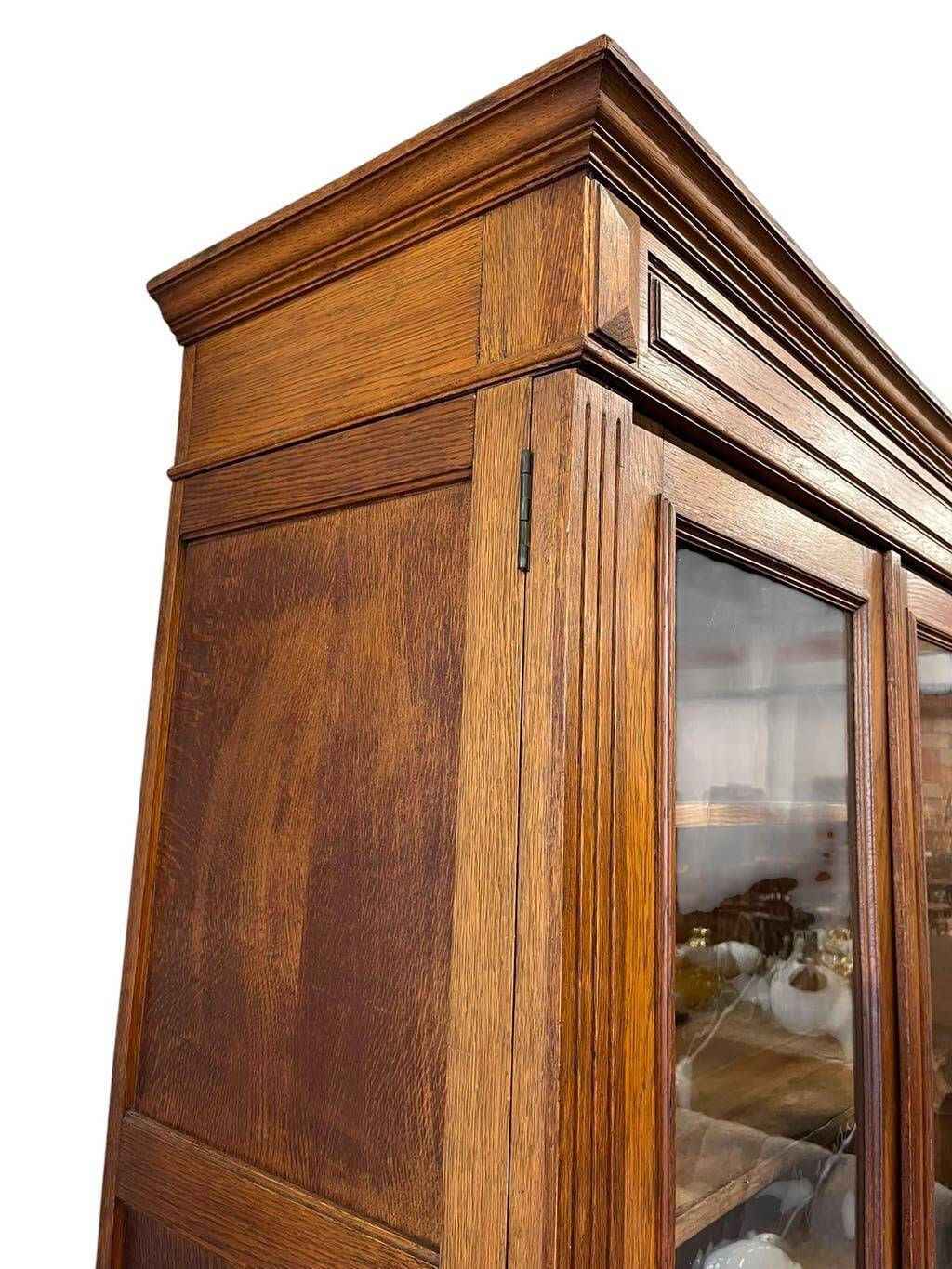 Vintage wooden laboratory cabinet/display cabinet/pharmacy cabinet