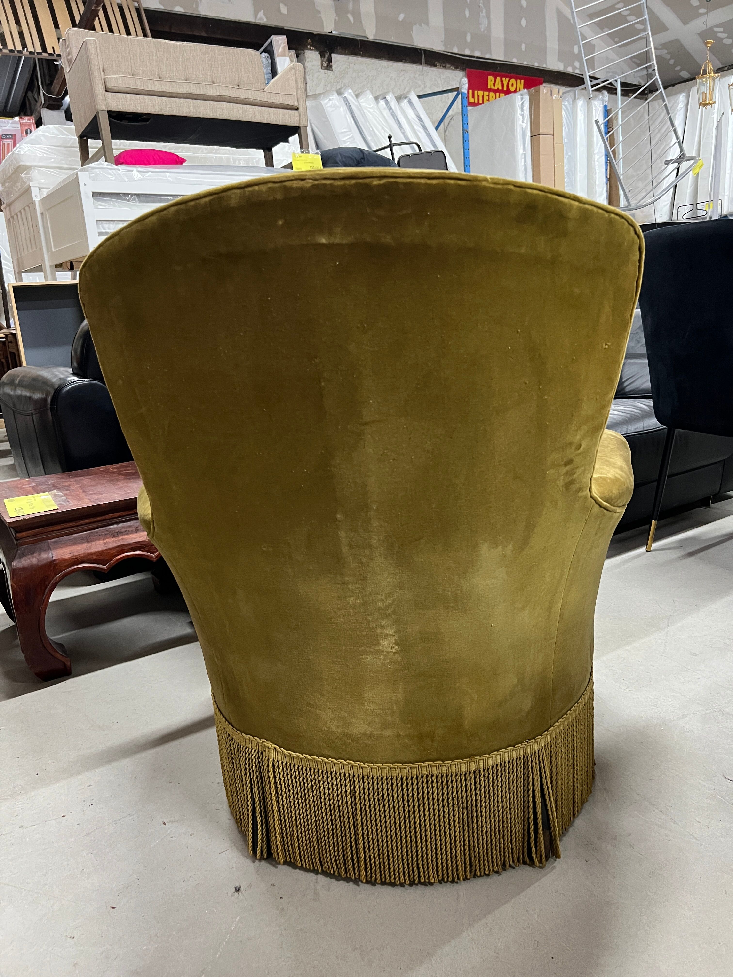 Khaki green velvet toad armchair