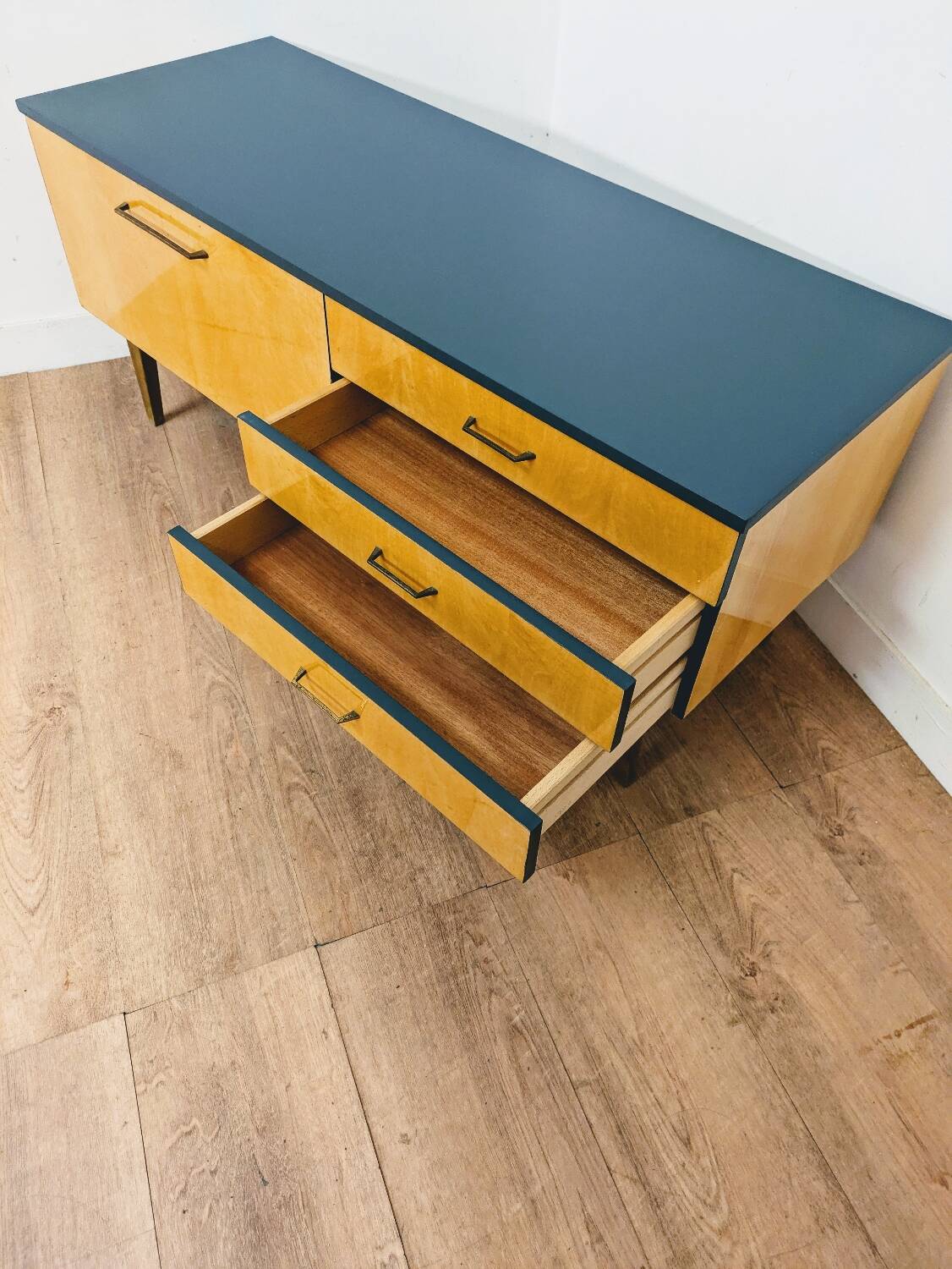 Enfilade meuble télé vintage en bois et bleu