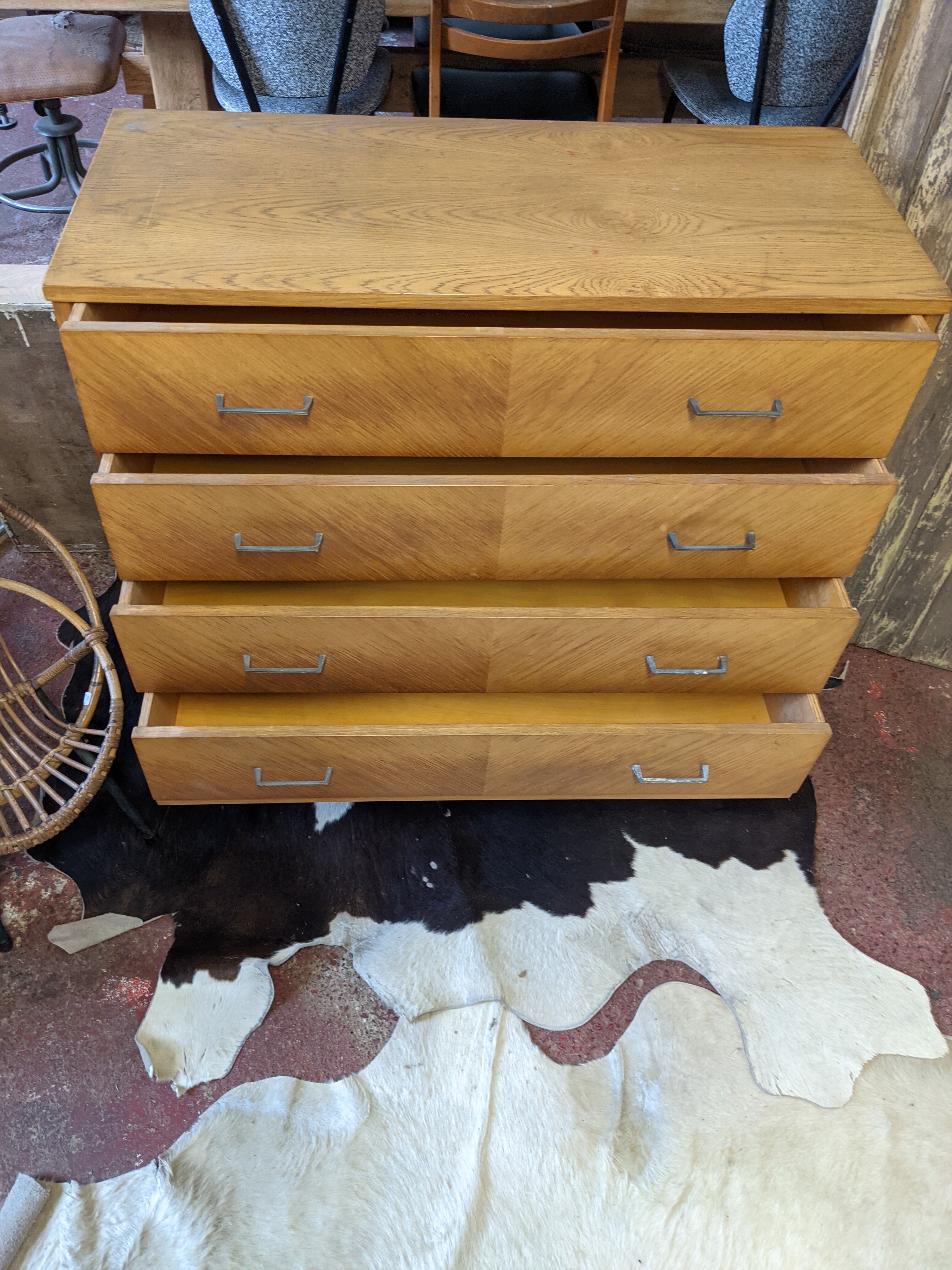 Vintage chest of drawers