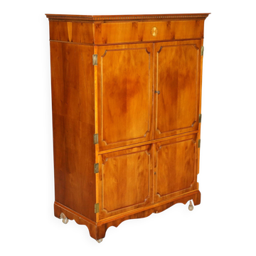 Buffet TV en bois d'if Abbey Craft Mid-Century Modern détails Sheraton