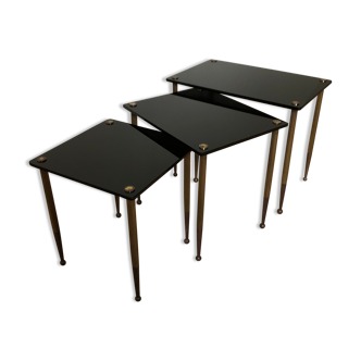 Tables gigognes