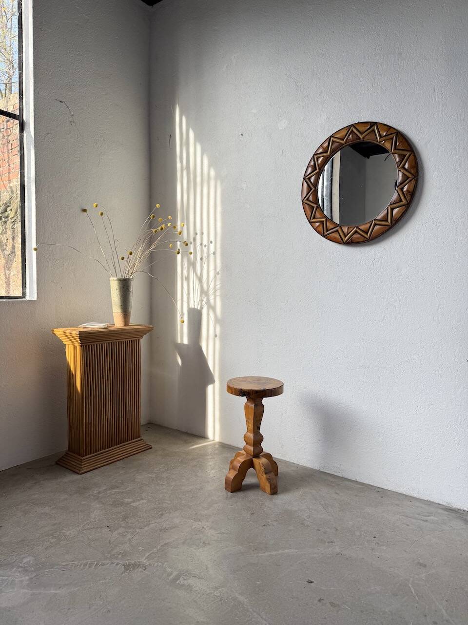Round rattan mirror 1980