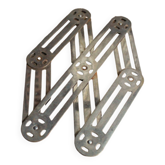 Vintage accordion metal trivet