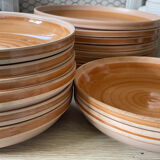 Set of 8 dessert plates in Sarreguemines stoneware