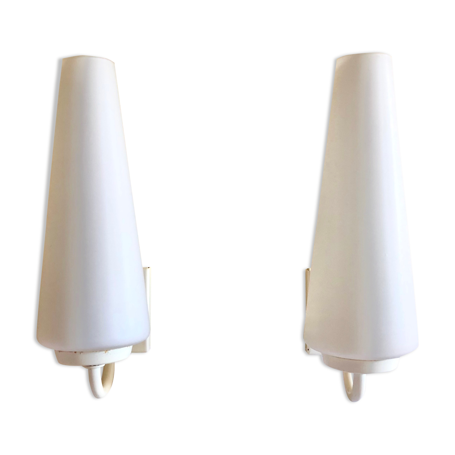Set of 2 vintage opaline wall lamps