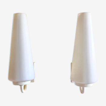 Set of 2 vintage opaline wall lamps