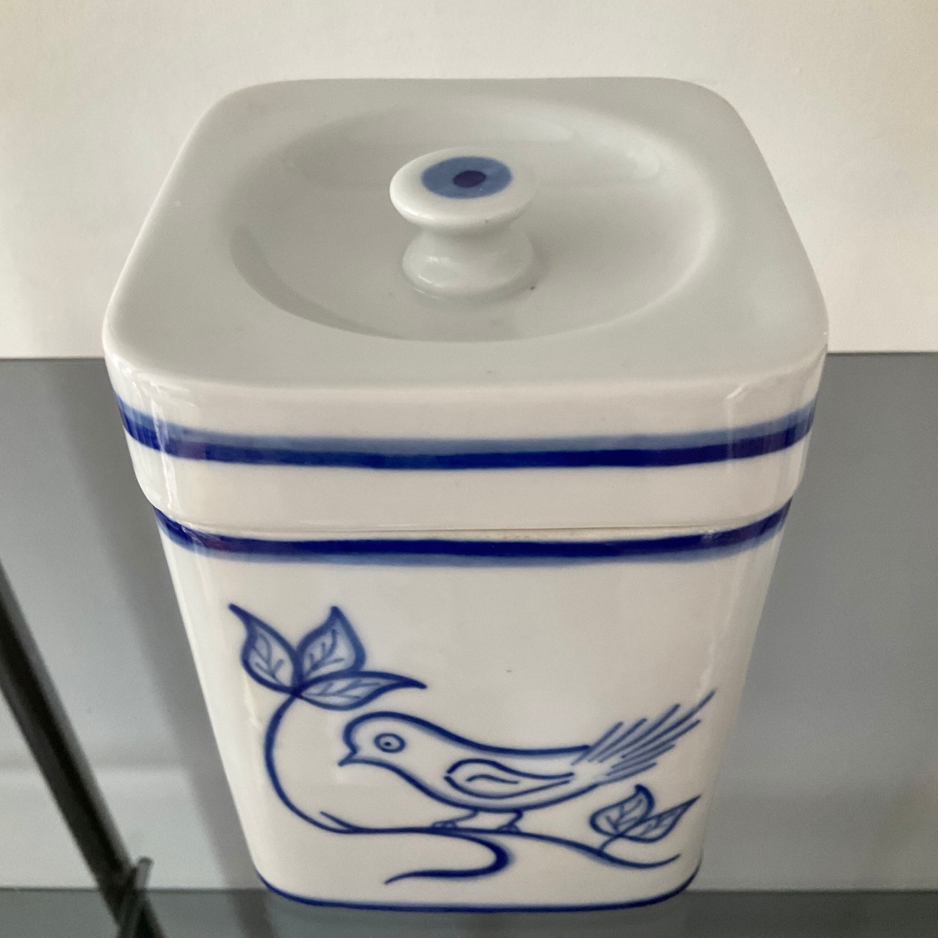 Vintage porcelain pot 70s