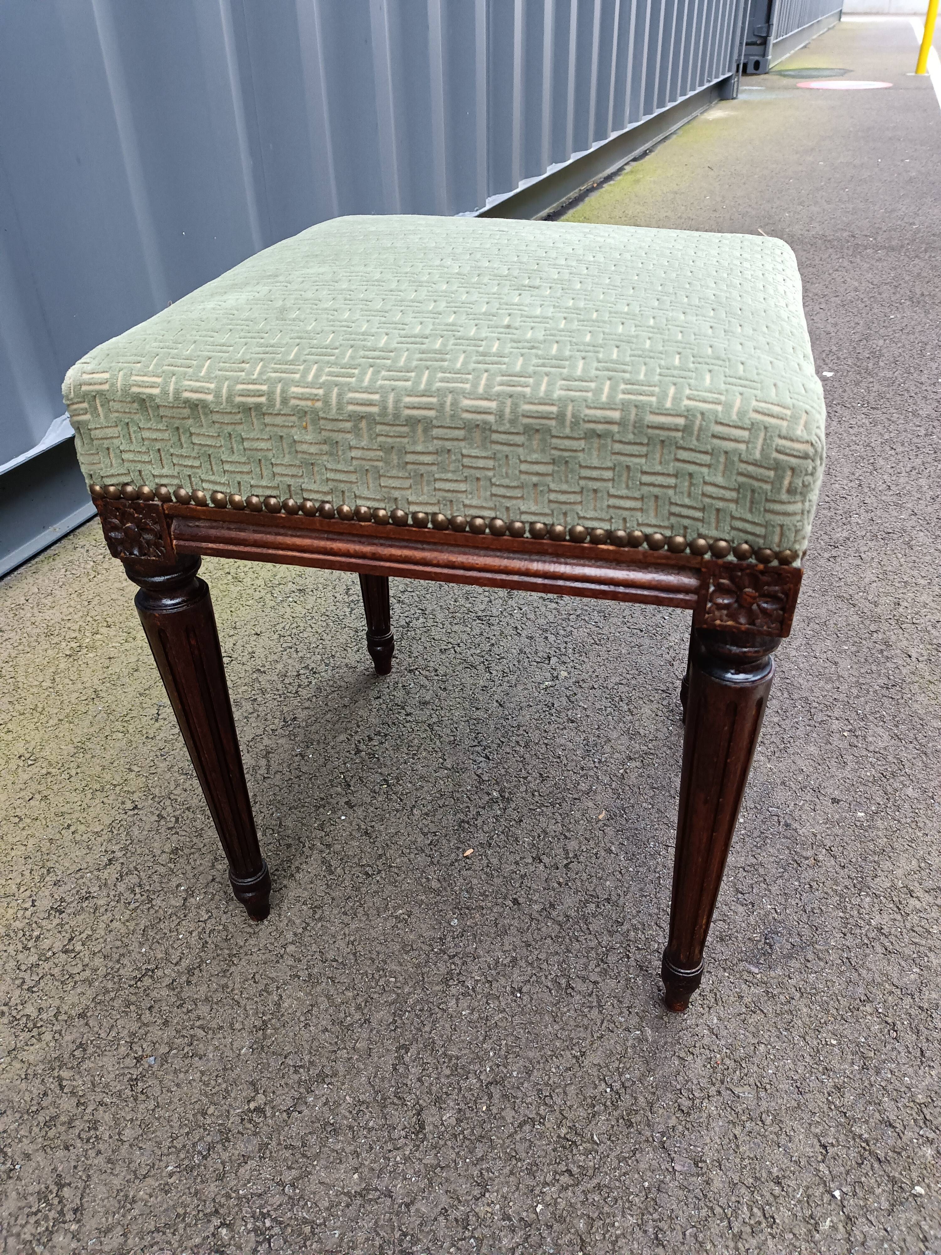 Pouf stool old Louis XVI style
