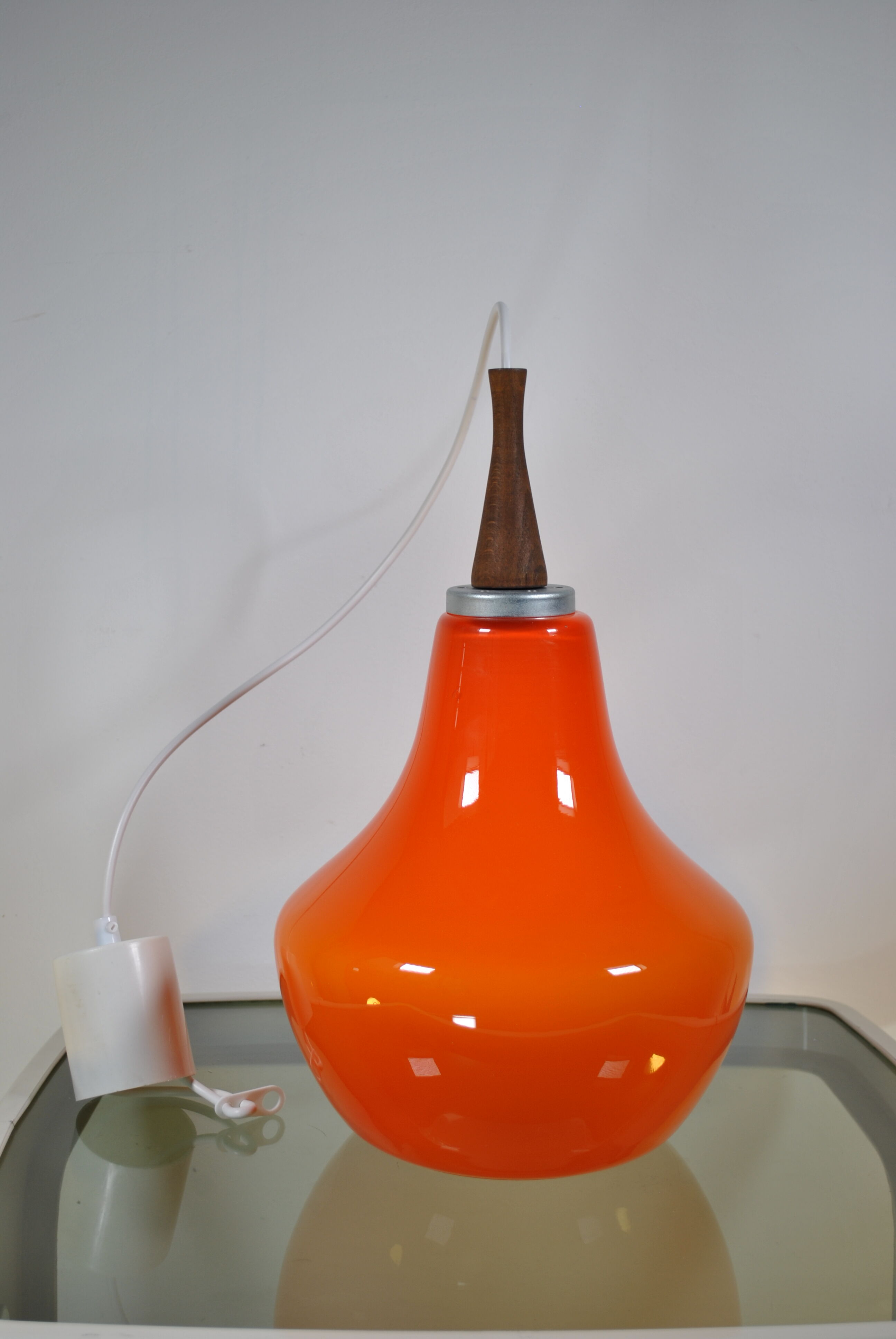 Glass suspension 1960