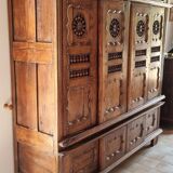 Breton enclosed bed