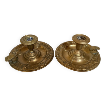 Paire de bougeoirs rat de cave mascarons laiton