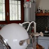 Eyeball desk lamp adjustable and steerable