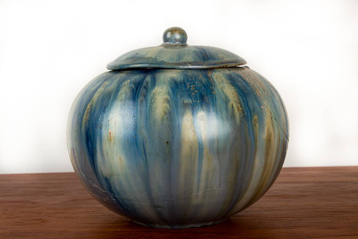 Blue glazed stoneware pot, Art Deco period, Roger Guerin