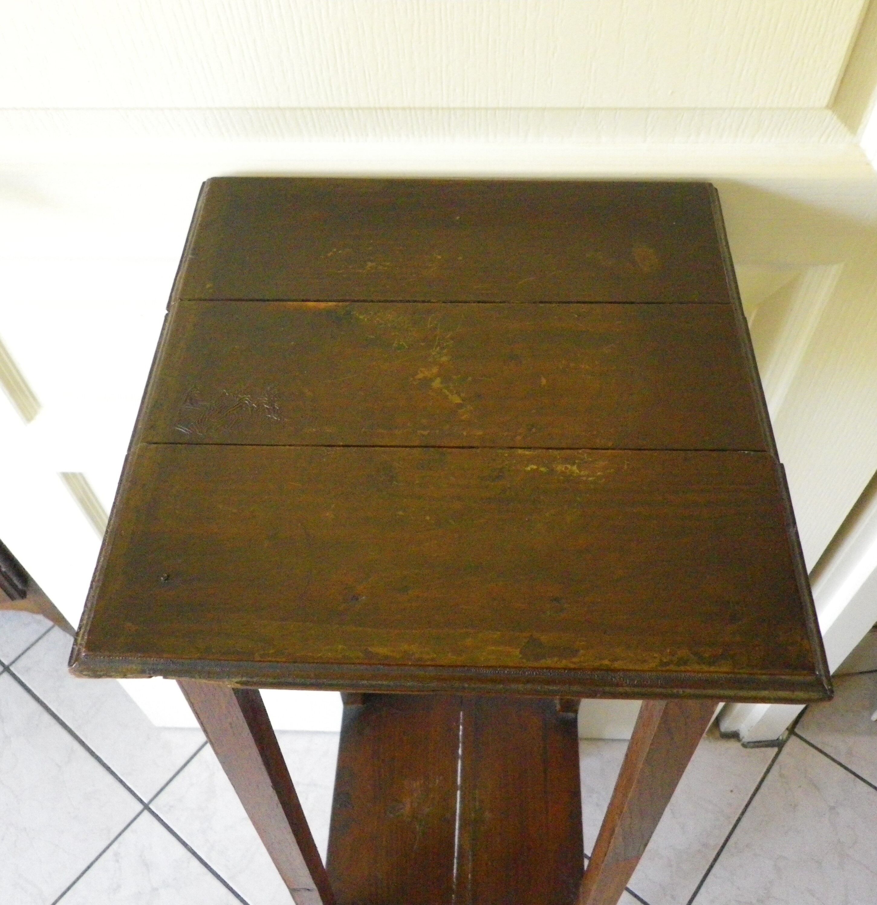 Old wooden sellette 40/50