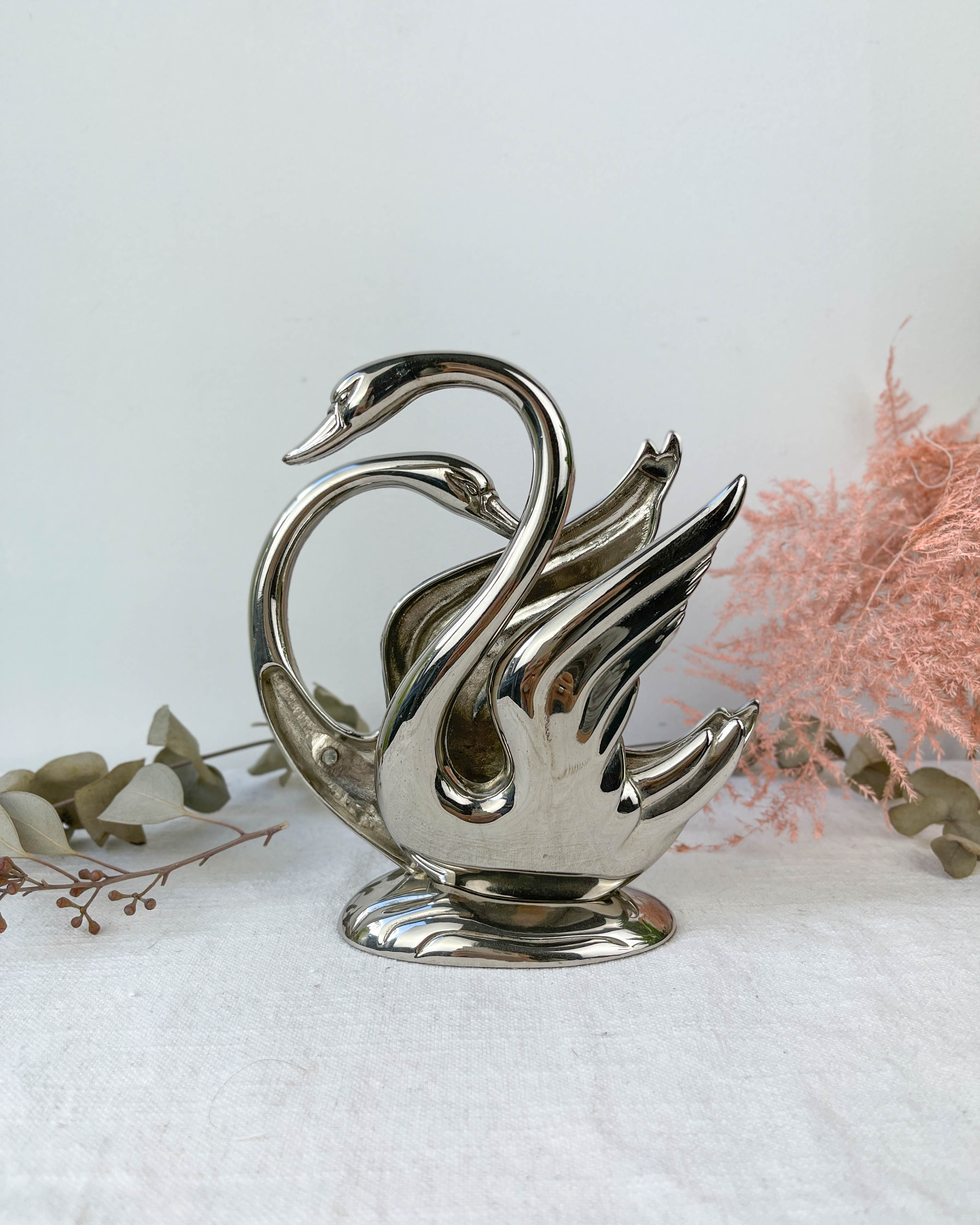 Tin mail holder couple of swans