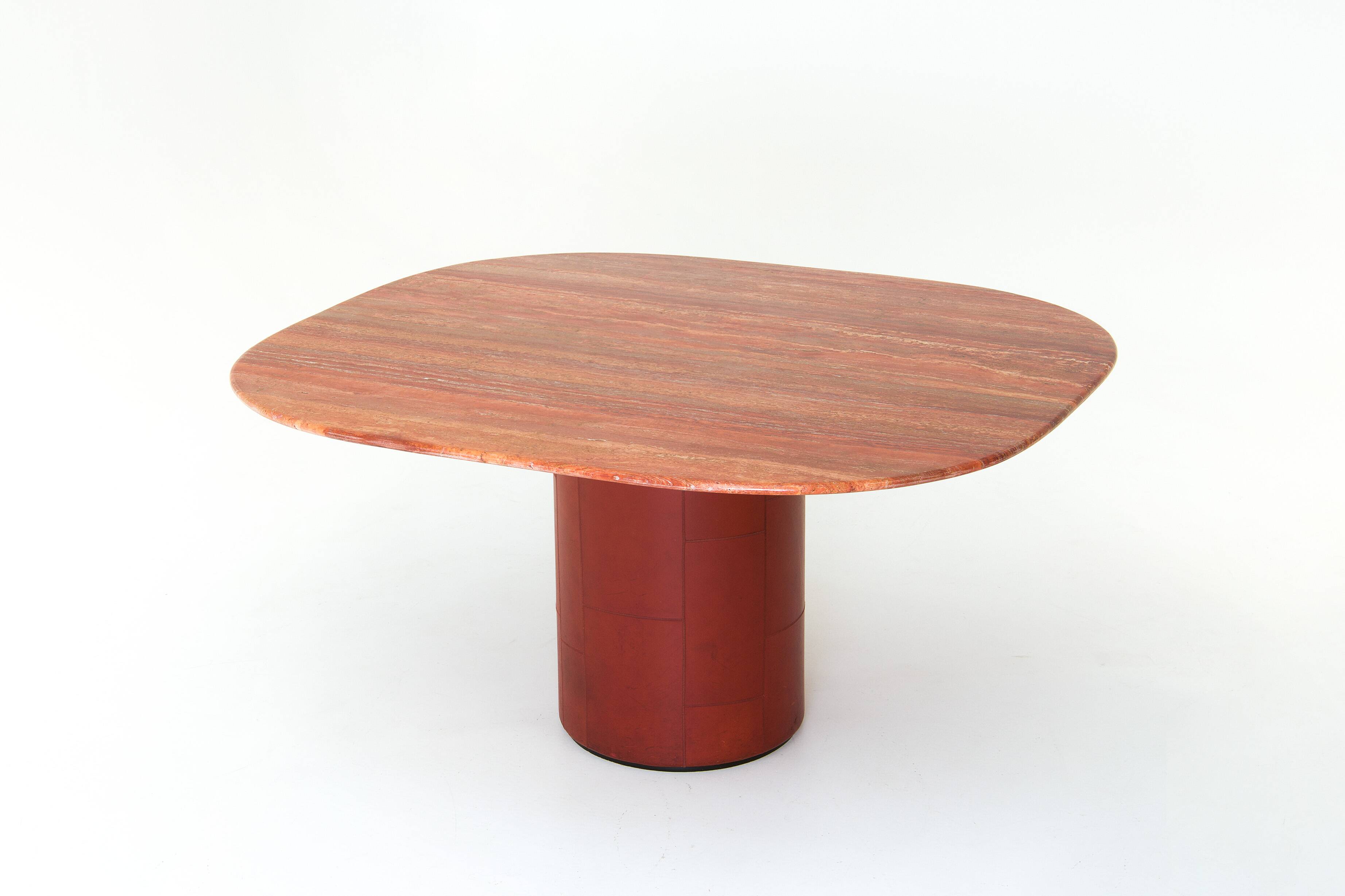 Dining table 'Tobia' in red travertine